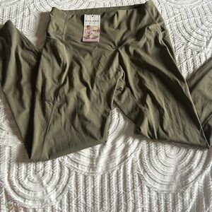 Halara Olive Green Pocket Leggings